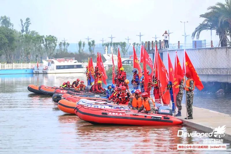 共训共练 | 成都市军地应急救援队伍联合开展水域救援实战演练 共训共练 | 成都市军地应急救援队伍联合开展水域救援实战演练